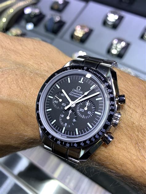 Omega Speedmaster moonwatch